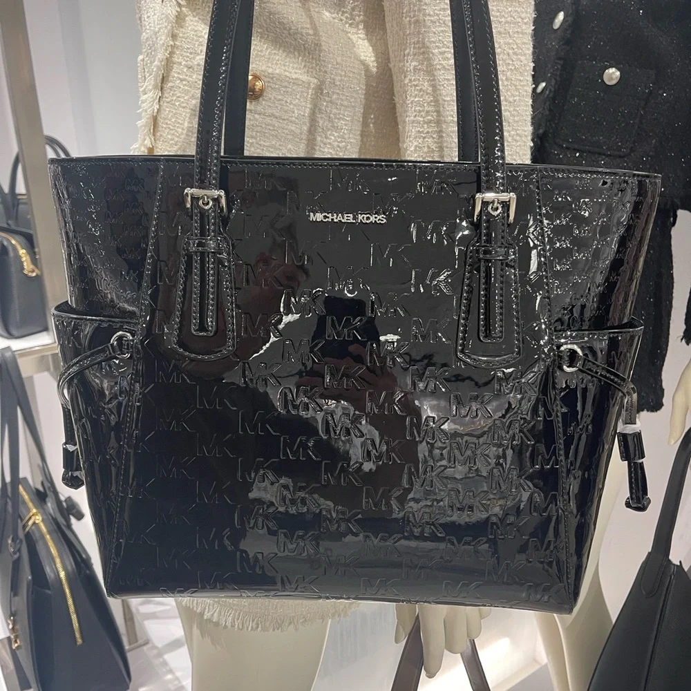 MICHAEL KORS Voyager Large Patent Logo Debossed EW Shoulder Tote Bag Black  NWT